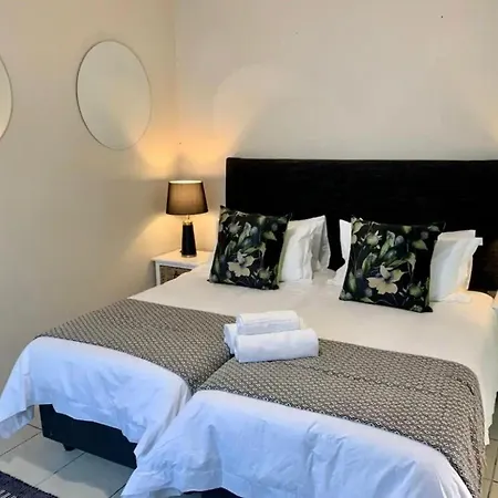 Pinotageluxurycollection 16 Ryneveld Plaza Apartment Stellenbosch Room photo